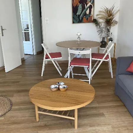 Apartman Facing The Sea 2 Steps From The Beaches